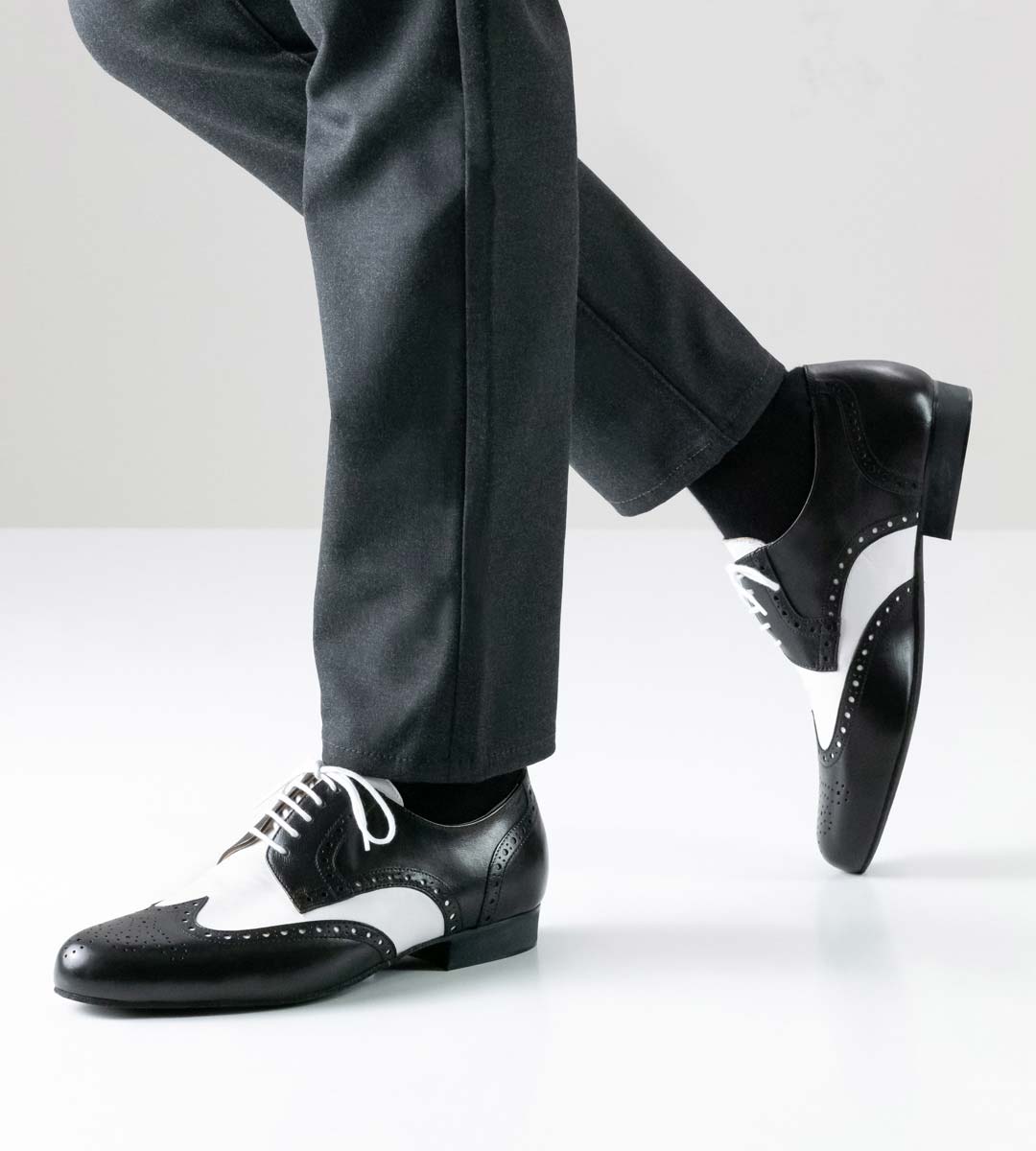 Chaussures de danse Tango pour hommes de Werner Kern en noir et blanc