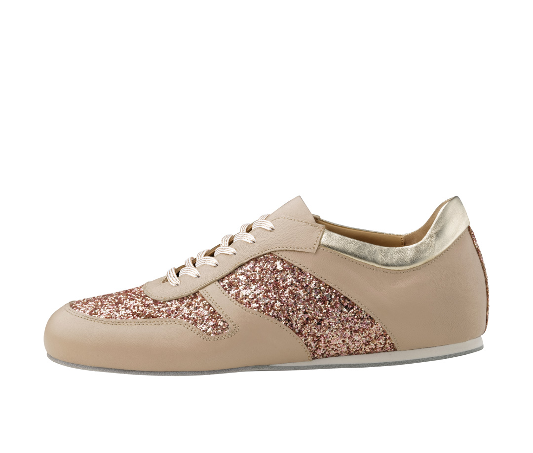 Chaussures de danse en cuir nappa beige et brocart or rose de Werner Kern pour les longues nuits de danse.